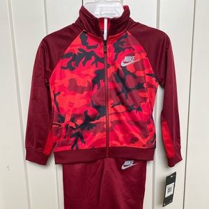 Nike toddler sweat set